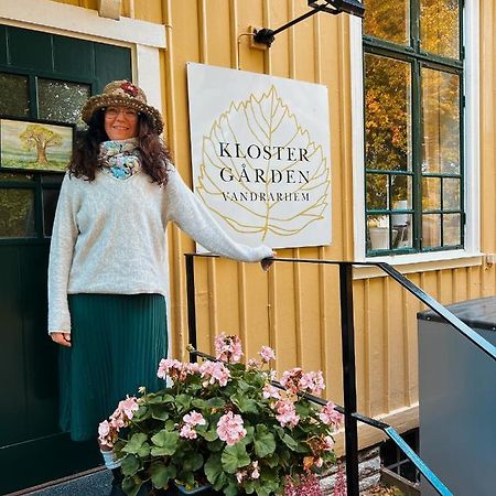 Klostergardens Vandrarhem Varnhem エクステリア 写真