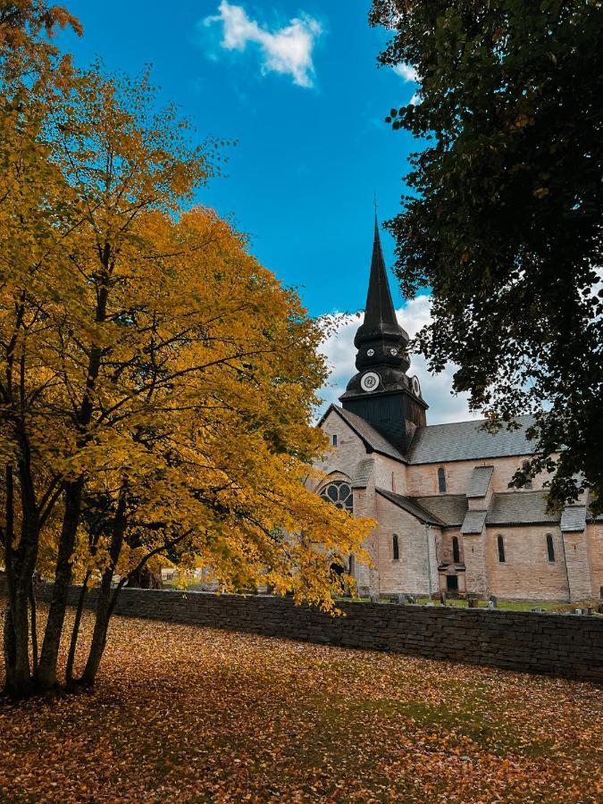 Klostergardens Vandrarhem Varnhem エクステリア 写真