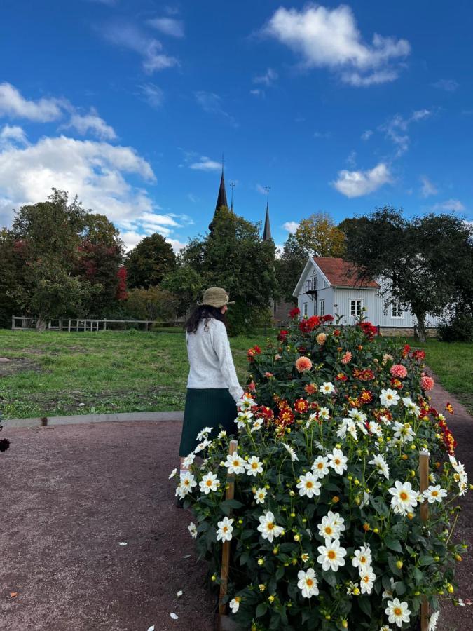 Klostergardens Vandrarhem Varnhem エクステリア 写真
