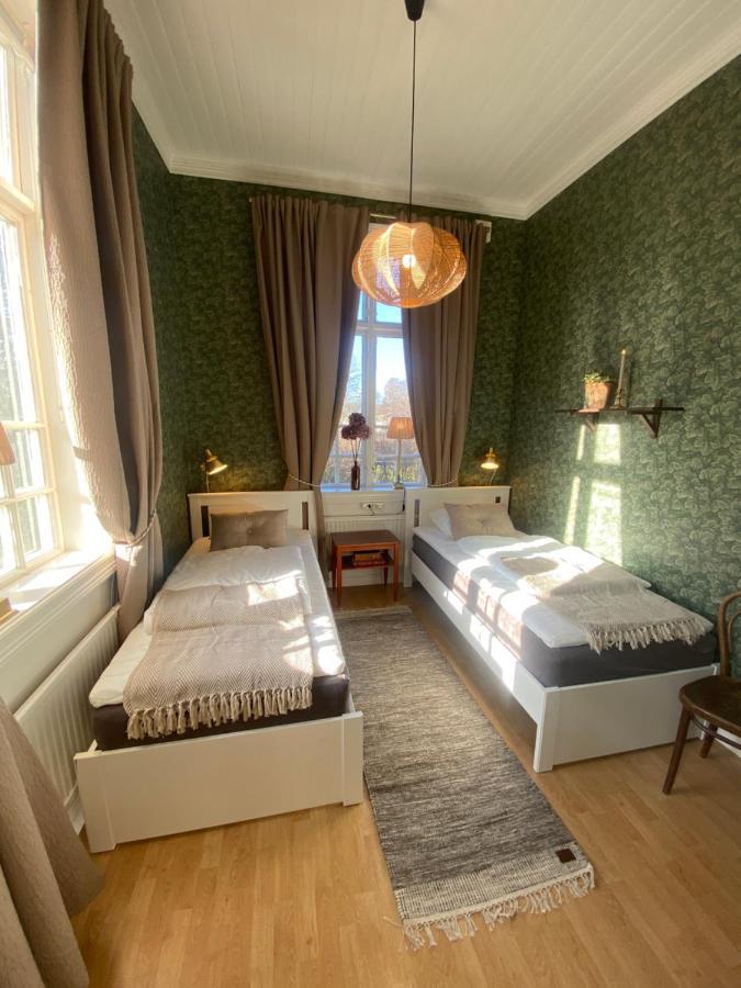 Klostergardens Vandrarhem Varnhem エクステリア 写真