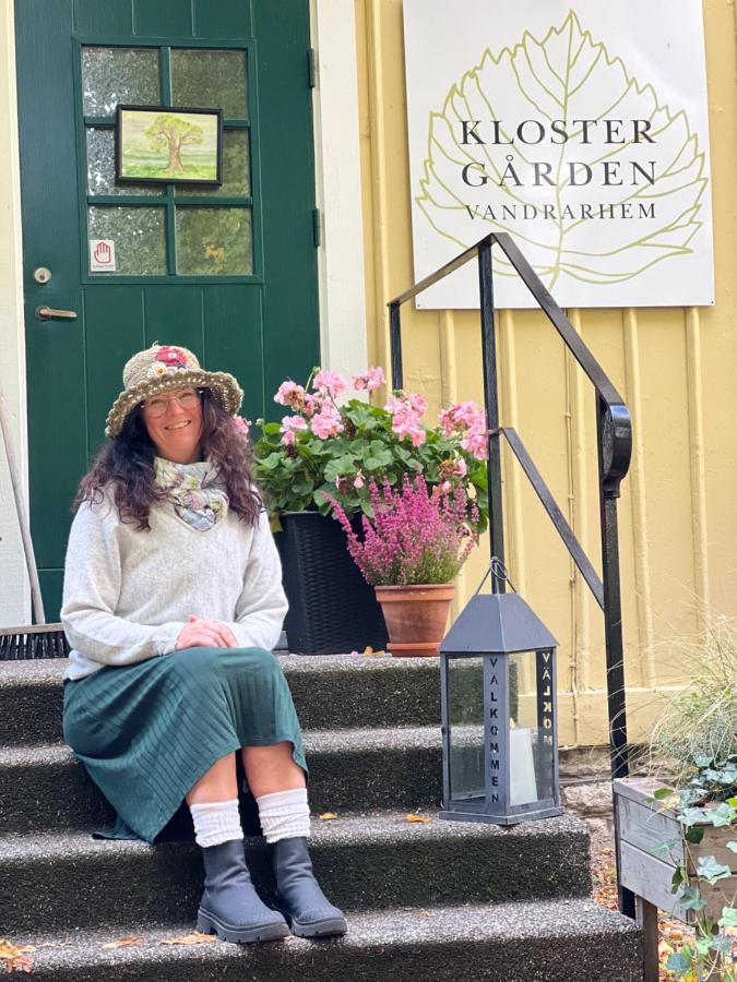 Klostergardens Vandrarhem Varnhem エクステリア 写真